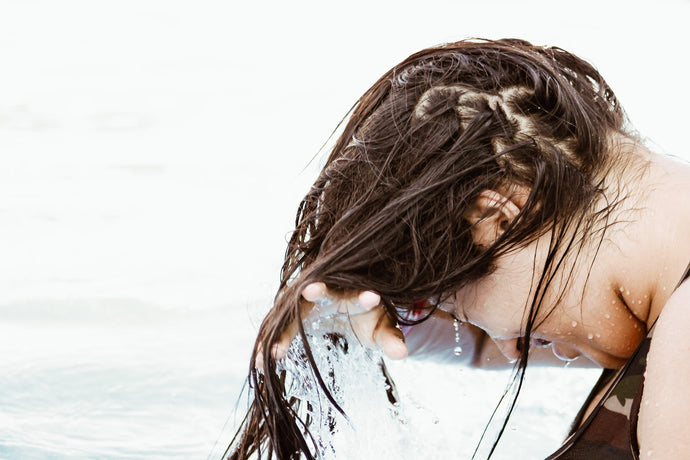 Simple ways to get rid of an oily scalp